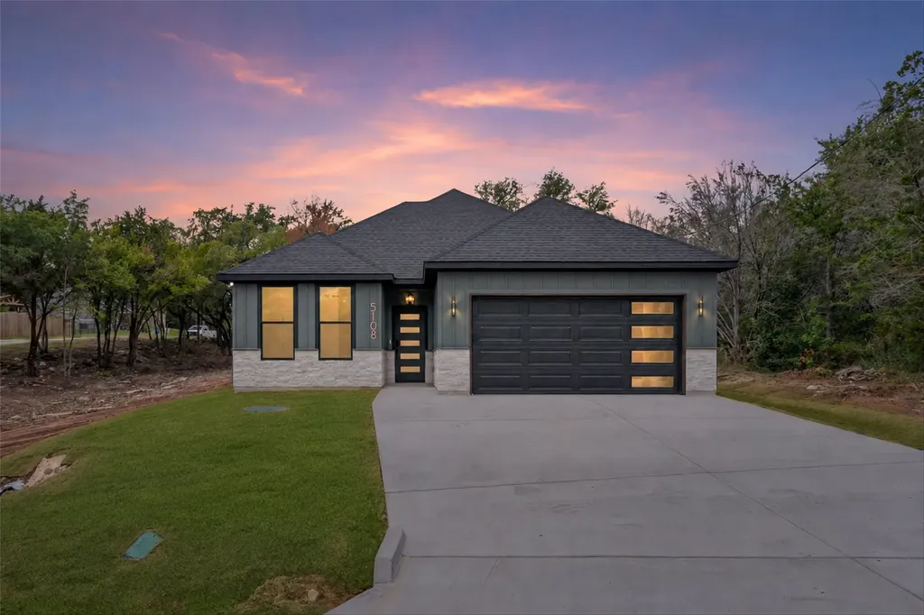 5108 Stoneridge Drive Granbury TX 76048