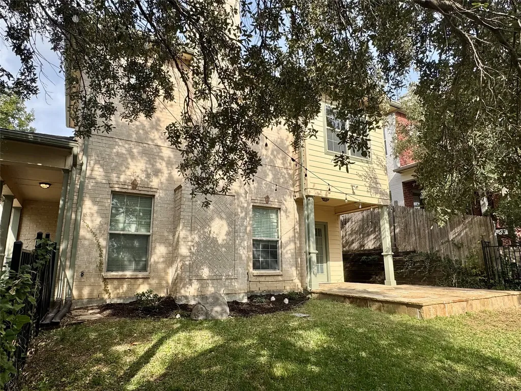 1953 Owasso Street Fort Worth TX 76107