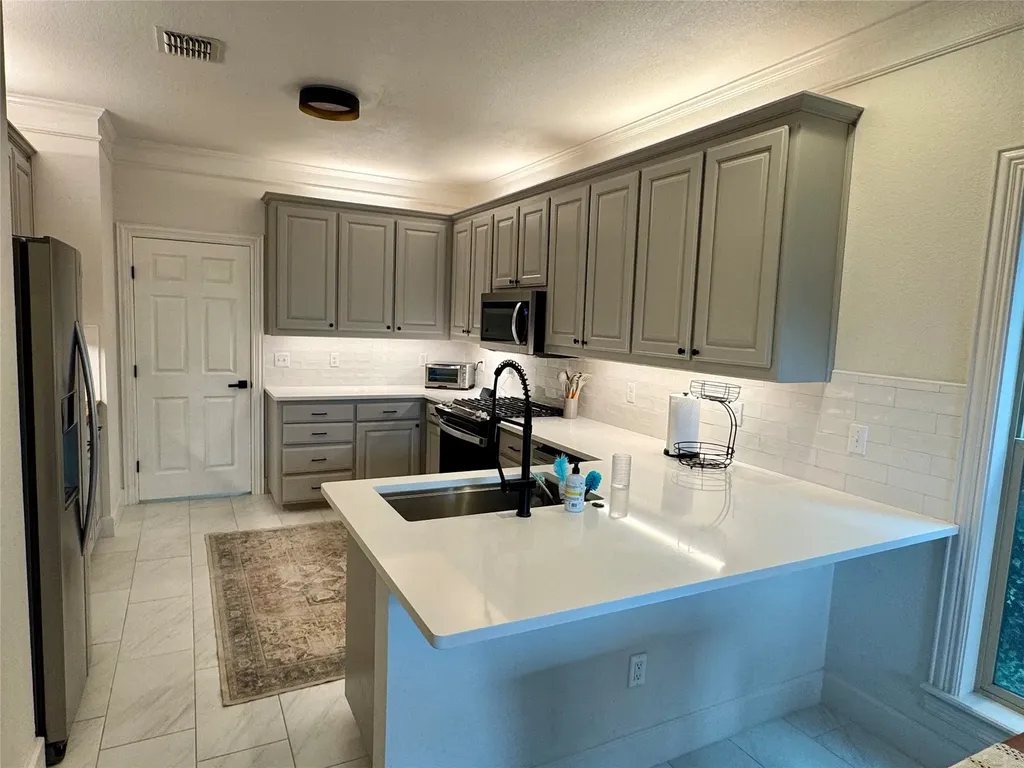 1953 Owasso Street Fort Worth TX 76107