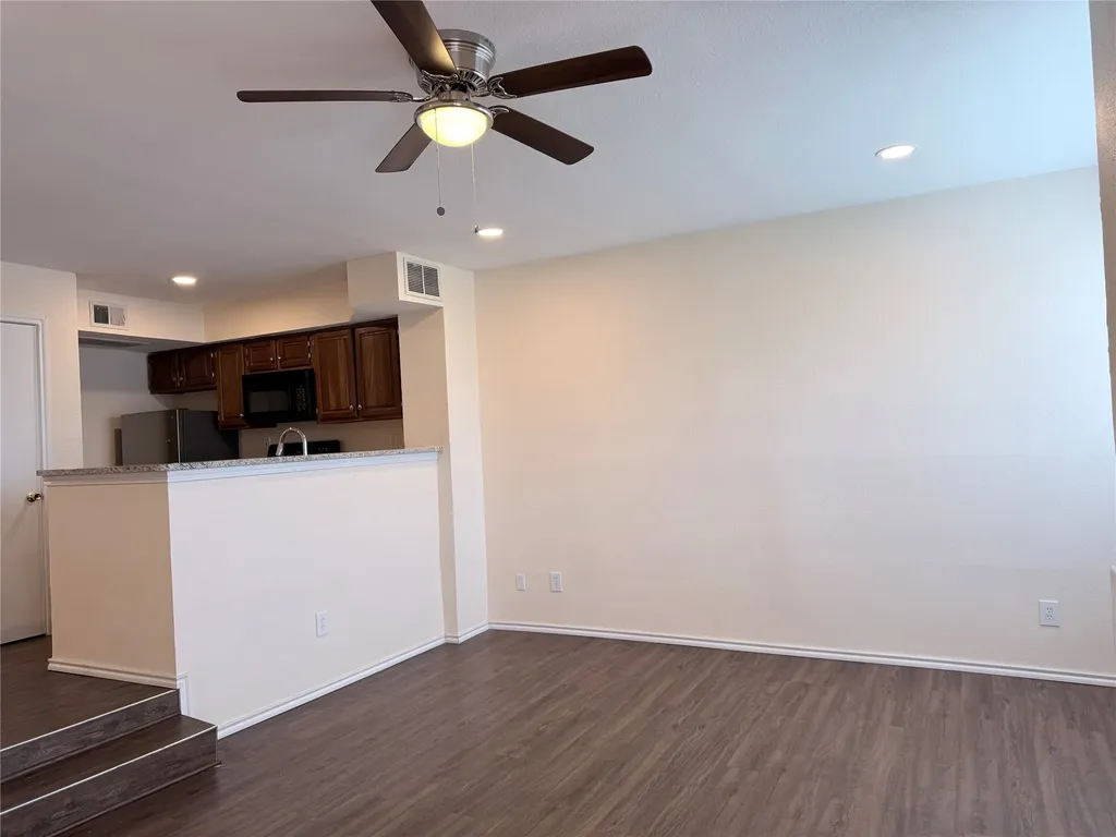 3410 Country Club Drive W Irving TX 75038