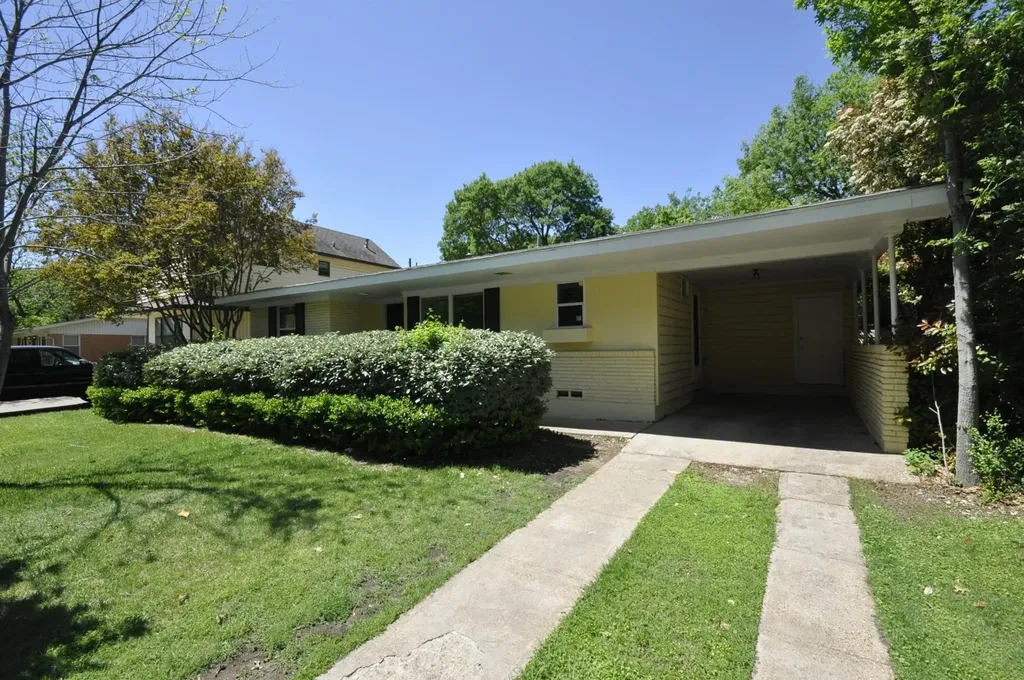 10457 Solta Drive Dallas TX 75218
