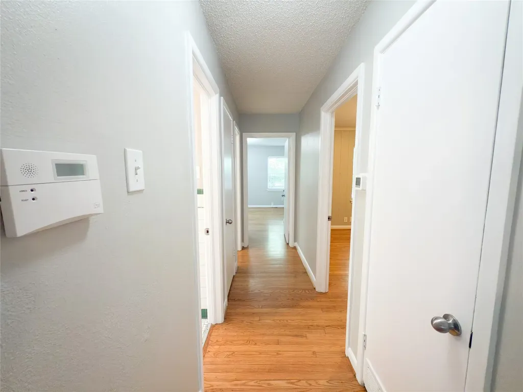 10457 Solta Drive Dallas TX 75218