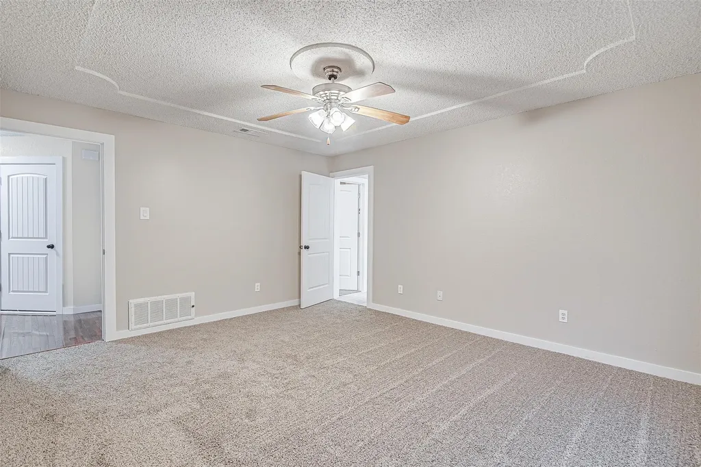 937 Springhill Drive Burleson TX 76028