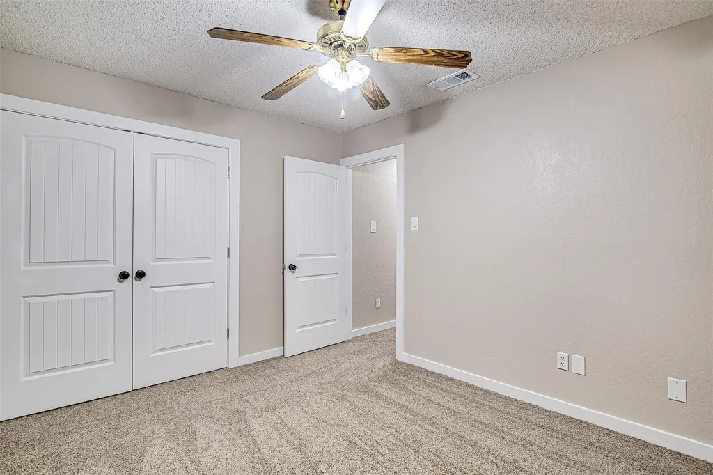 937 Springhill Drive Burleson TX 76028