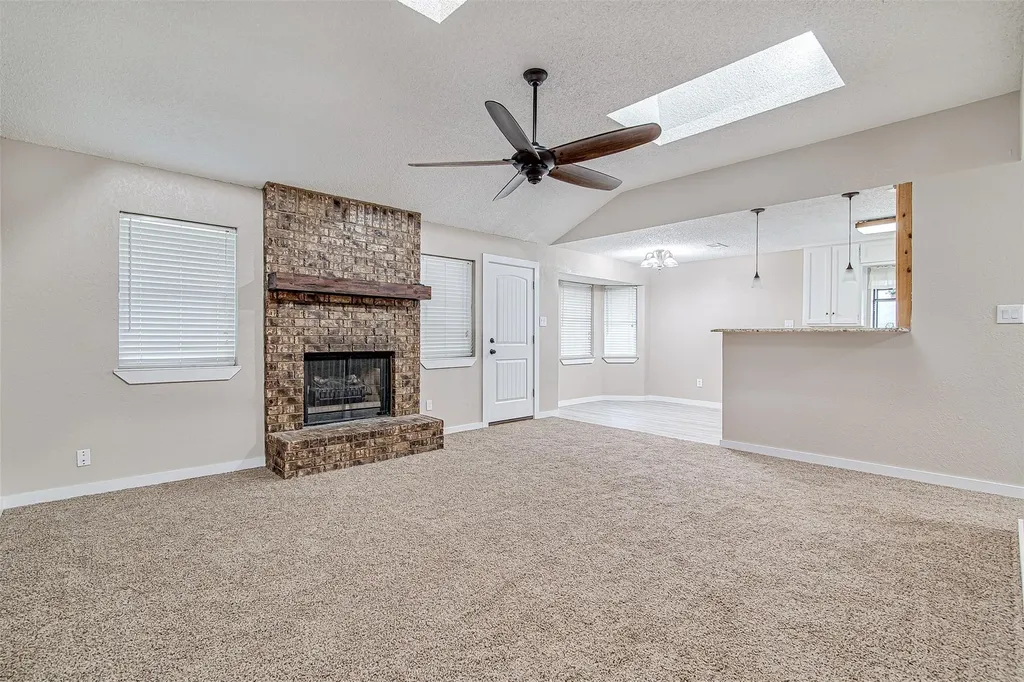 937 Springhill Drive Burleson TX 76028