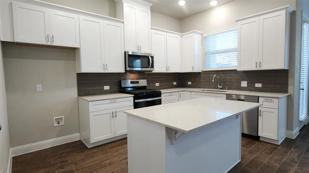 3121 Galveston Street Plano TX 75075