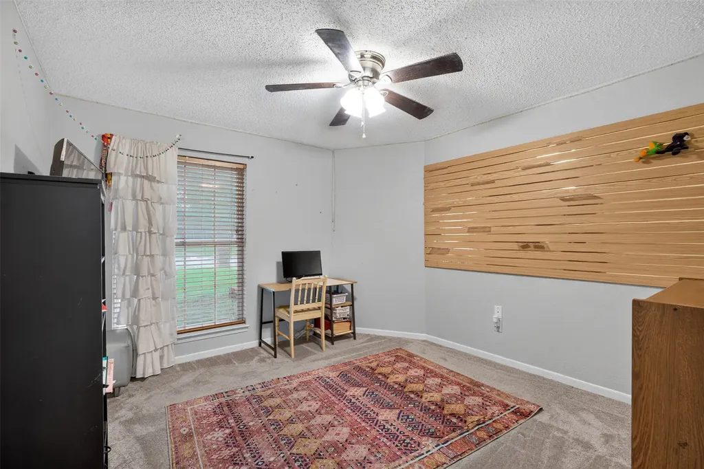 1126 Green River Trail Cleburne TX 76033
