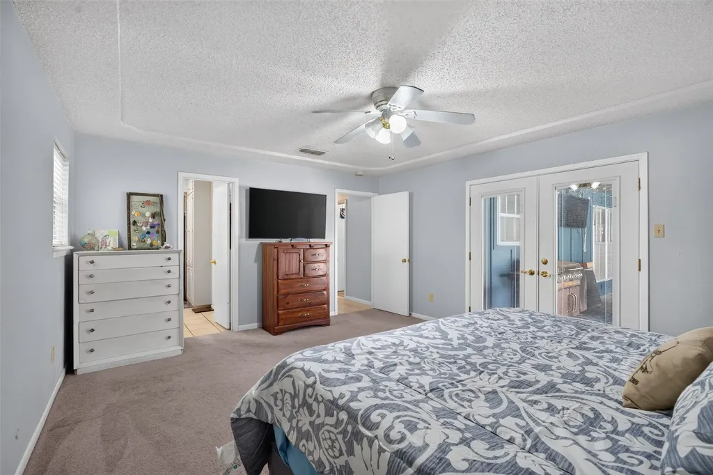 1126 Green River Trail Cleburne TX 76033
