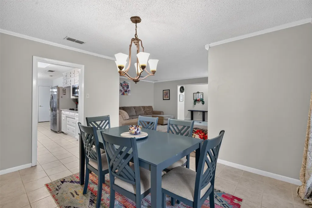 1126 Green River Trail Cleburne TX 76033