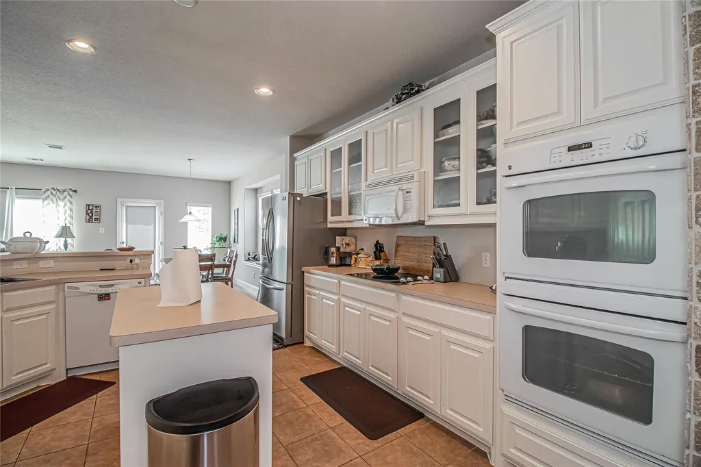 5204 Katy Rose Court Fort Worth TX 76126