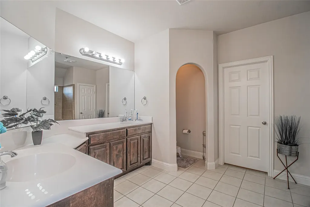 5204 Katy Rose Court Fort Worth TX 76126
