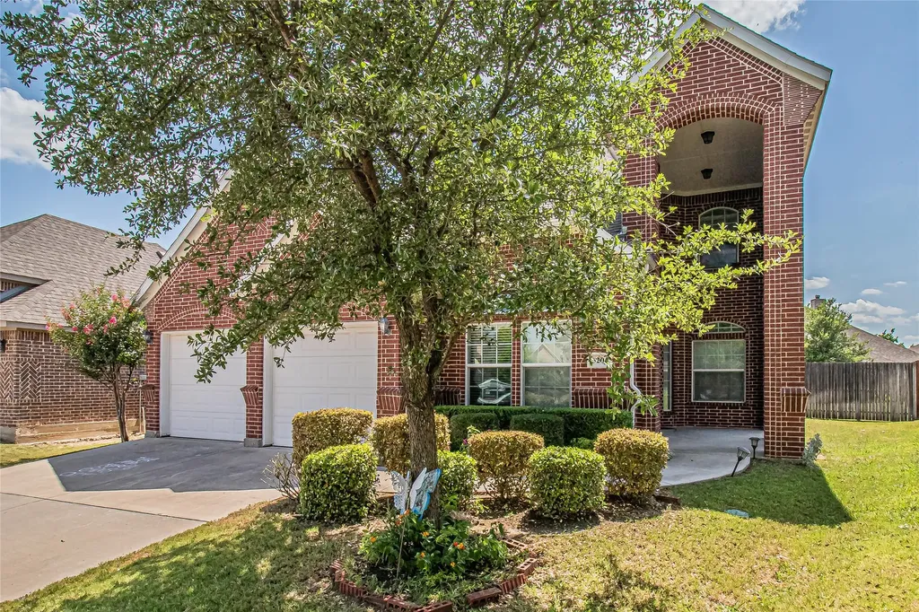 5204 Katy Rose Court Fort Worth TX 76126