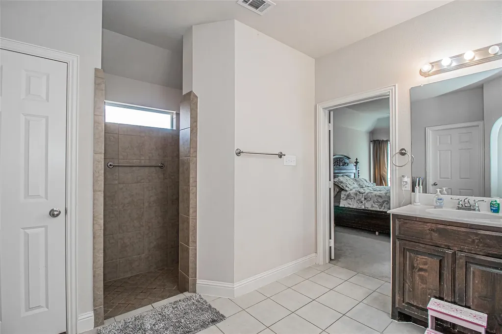 5204 Katy Rose Court Fort Worth TX 76126