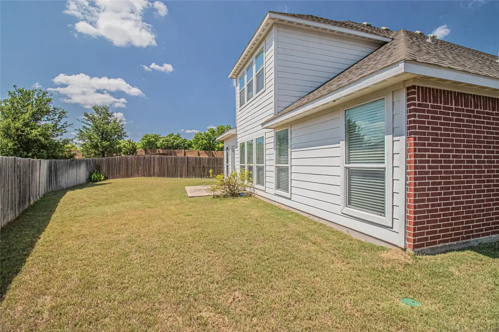 5204 Katy Rose Court Fort Worth TX 76126