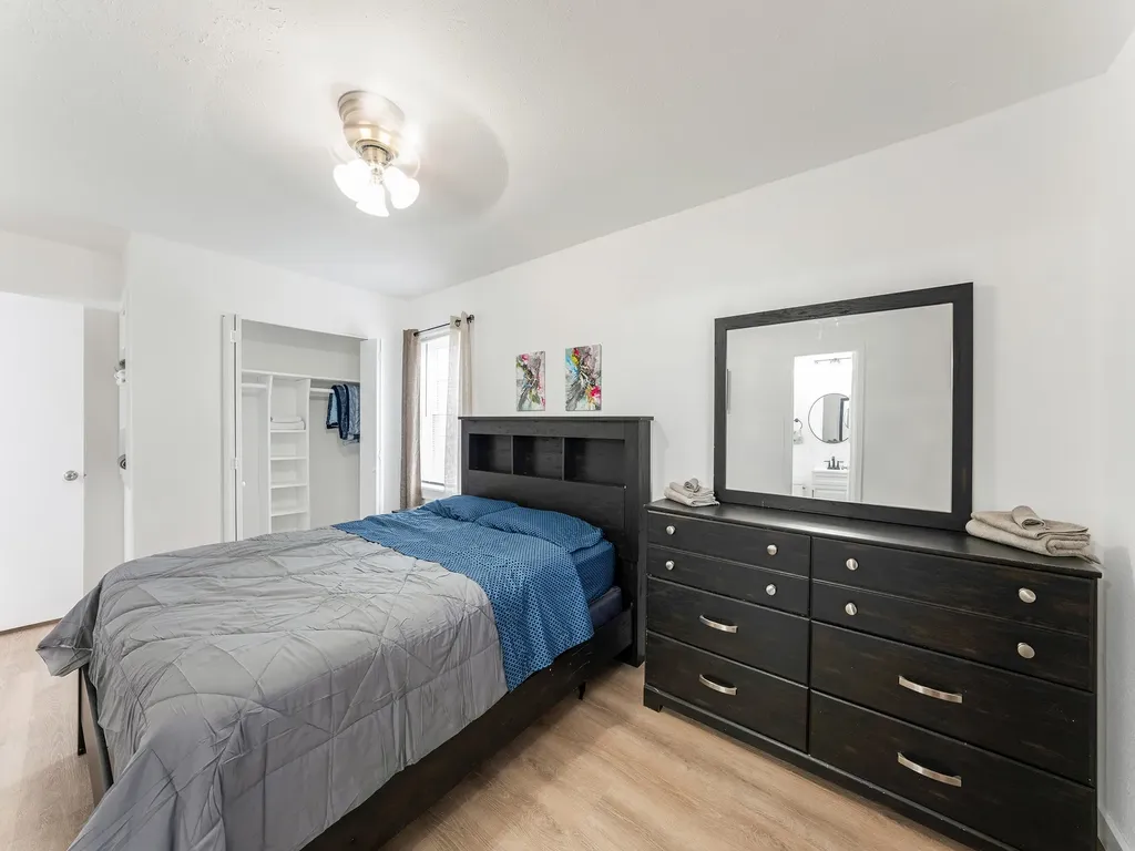 3245 Myra Lane Farmers Branch TX 75234