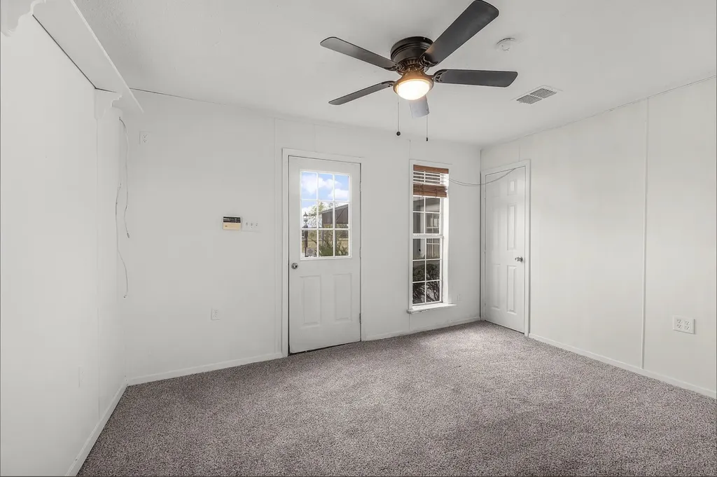 328 Creekview Meadows Drive Springtown TX 76082