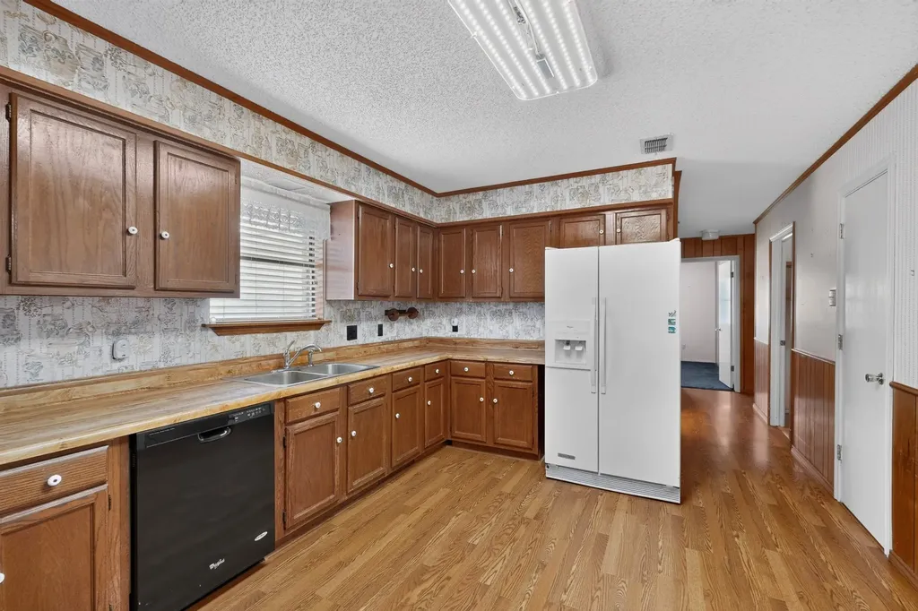 8487 County Road 308 Terrell TX 75161