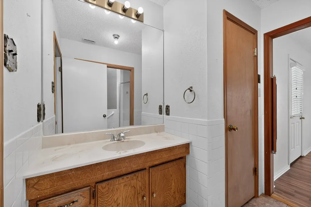 8487 County Road 308 Terrell TX 75161