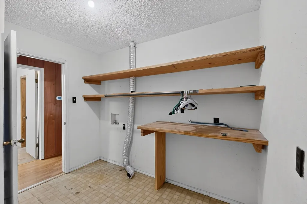 8487 County Road 308 Terrell TX 75161