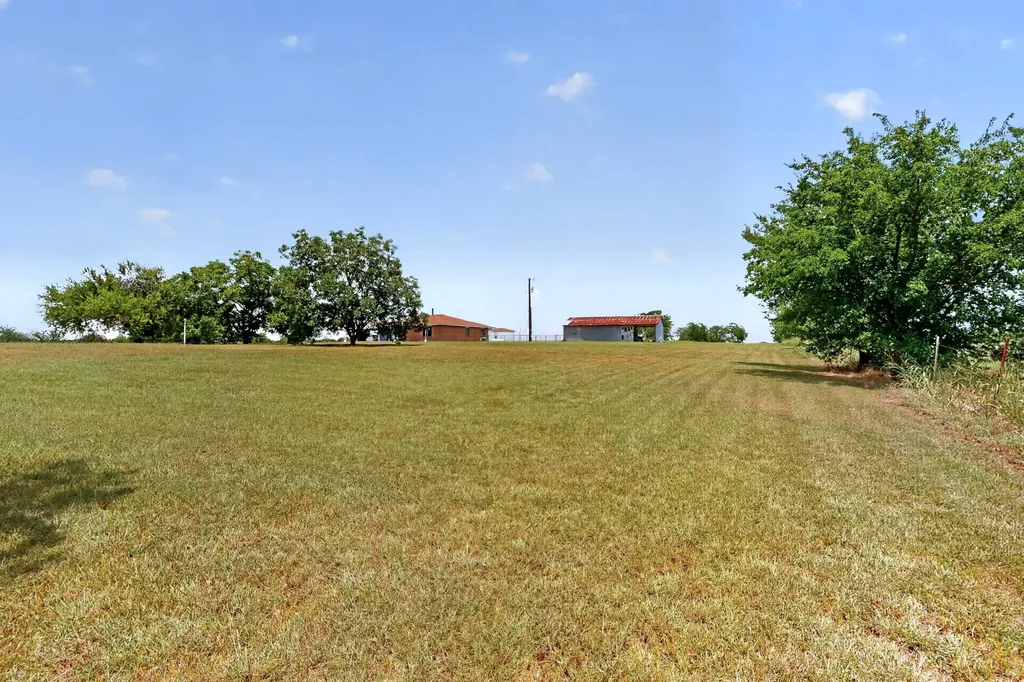 8487 County Road 308 Terrell TX 75161