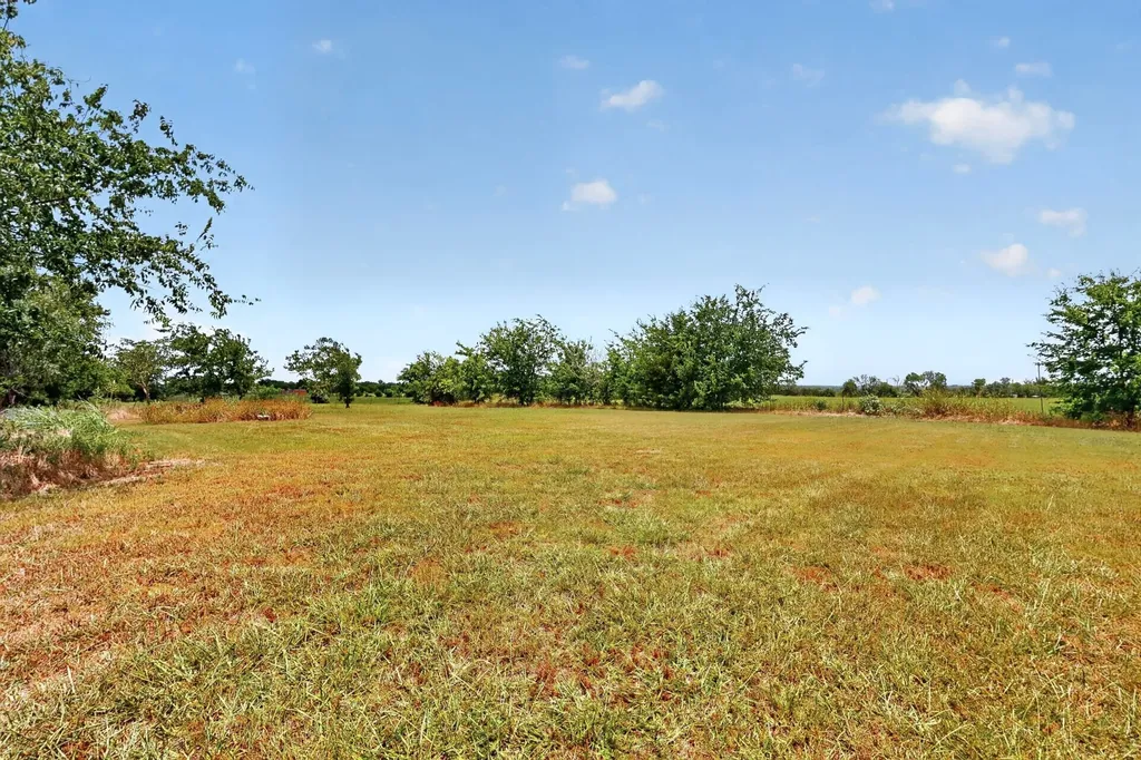 8487 County Road 308 Terrell TX 75161
