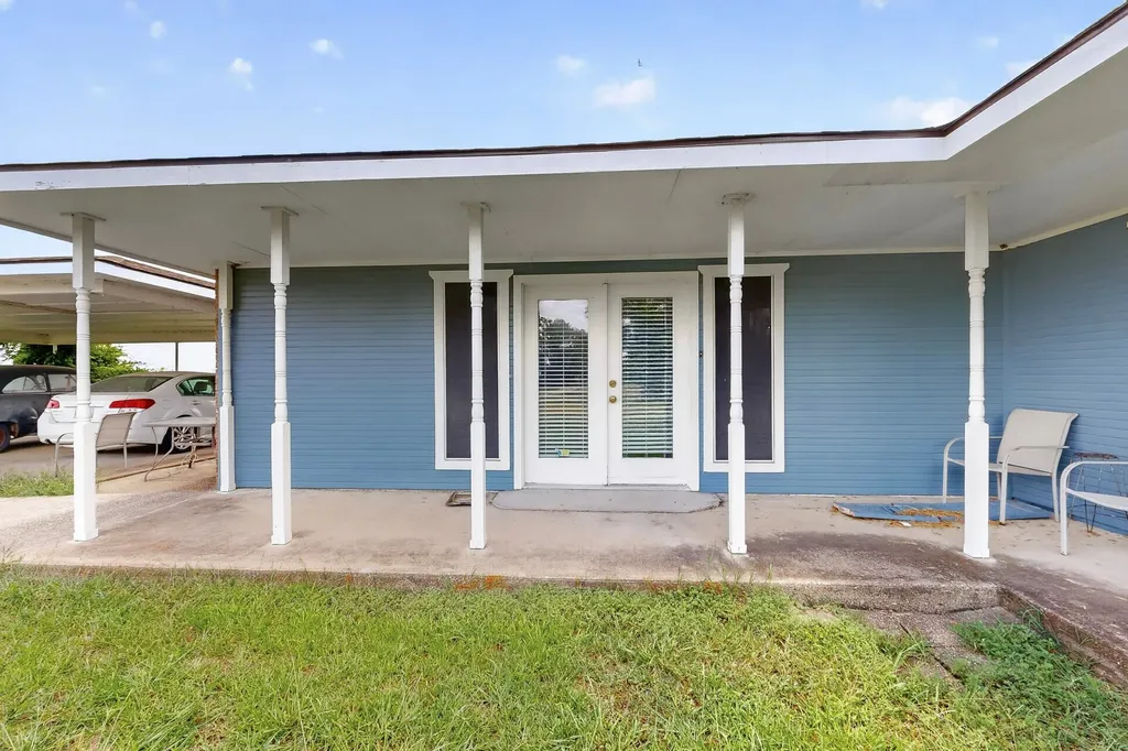 8487 County Road 308 Terrell TX 75161
