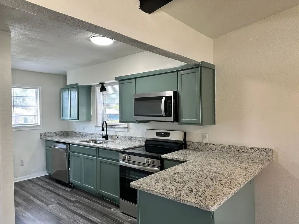 400 Bill Bradford Sulphur Springs TX 75482