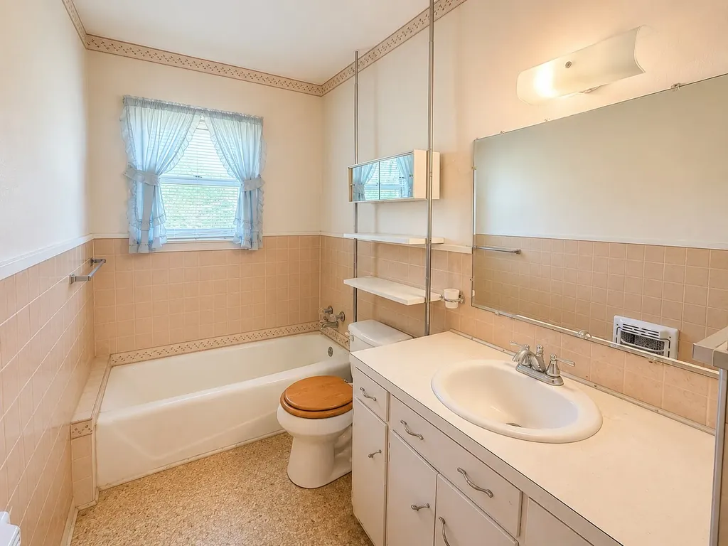 310 SW 7th Street Kerens TX 75144
