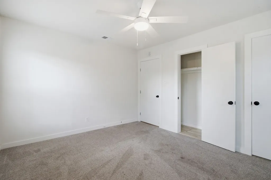 800 Winnie Street Fort Worth TX 76112