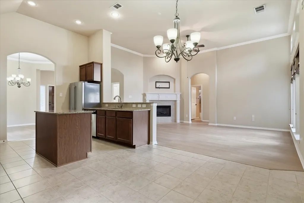 3204 Capetown Drive Denton TX 76208