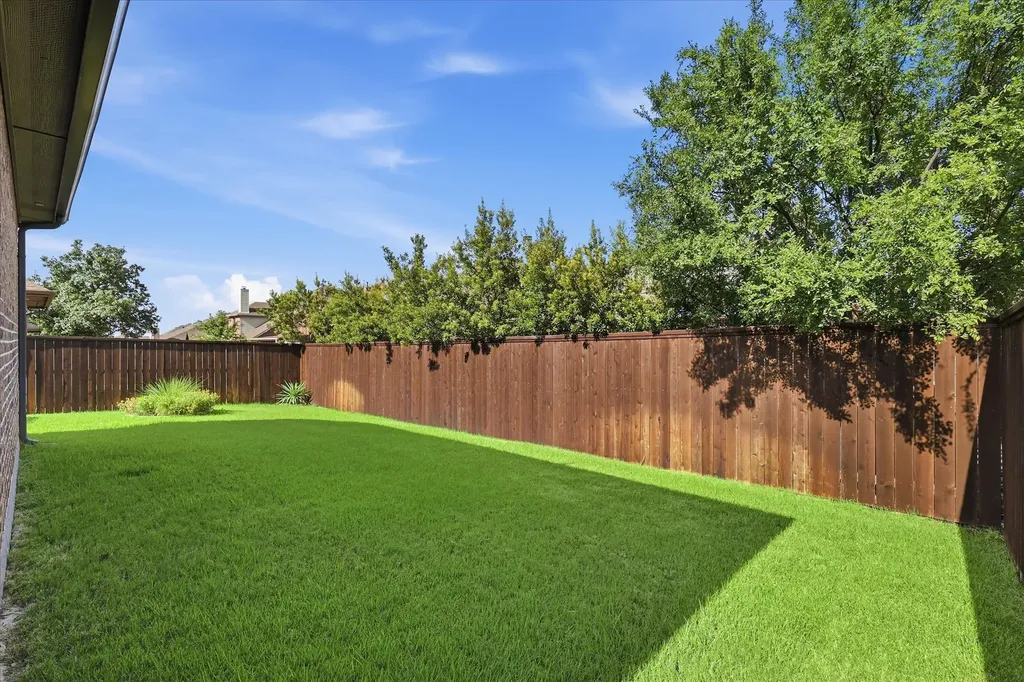 3204 Capetown Drive Denton TX 76208