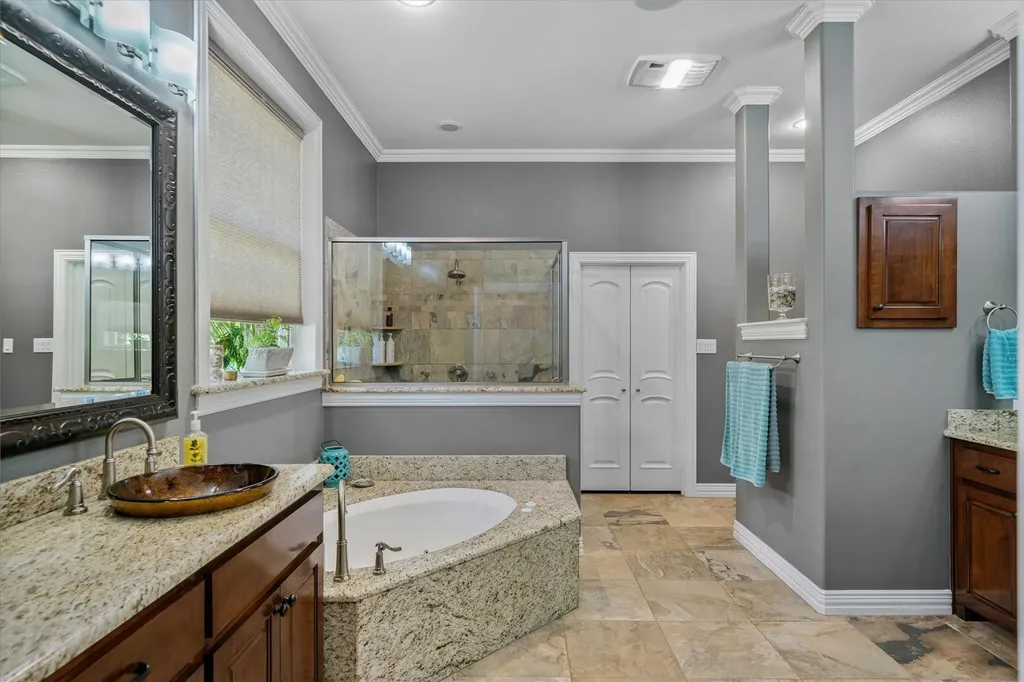 5811 County Road 4102 Kaufman TX 75142