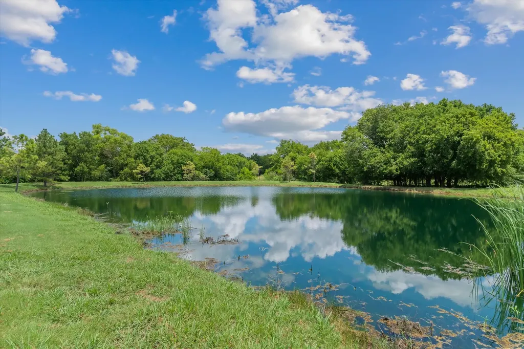 5811 County Road 4102 Kaufman TX 75142