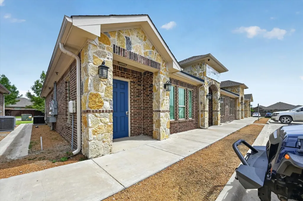 200 Cypress Bend Parkway Princeton TX 75407