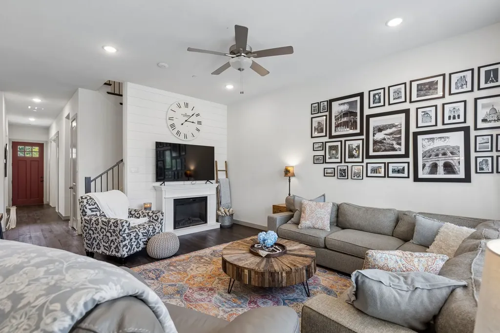2740 N Market Square Northlake TX 76247