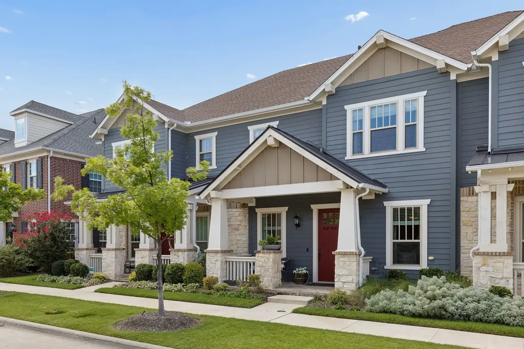 2740 N Market Square Northlake TX 76247