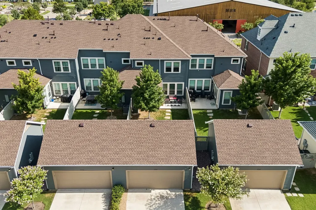 2740 N Market Square Northlake TX 76247