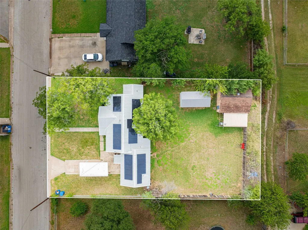 1006 N Live Oak Street Breckenridge TX 76424
