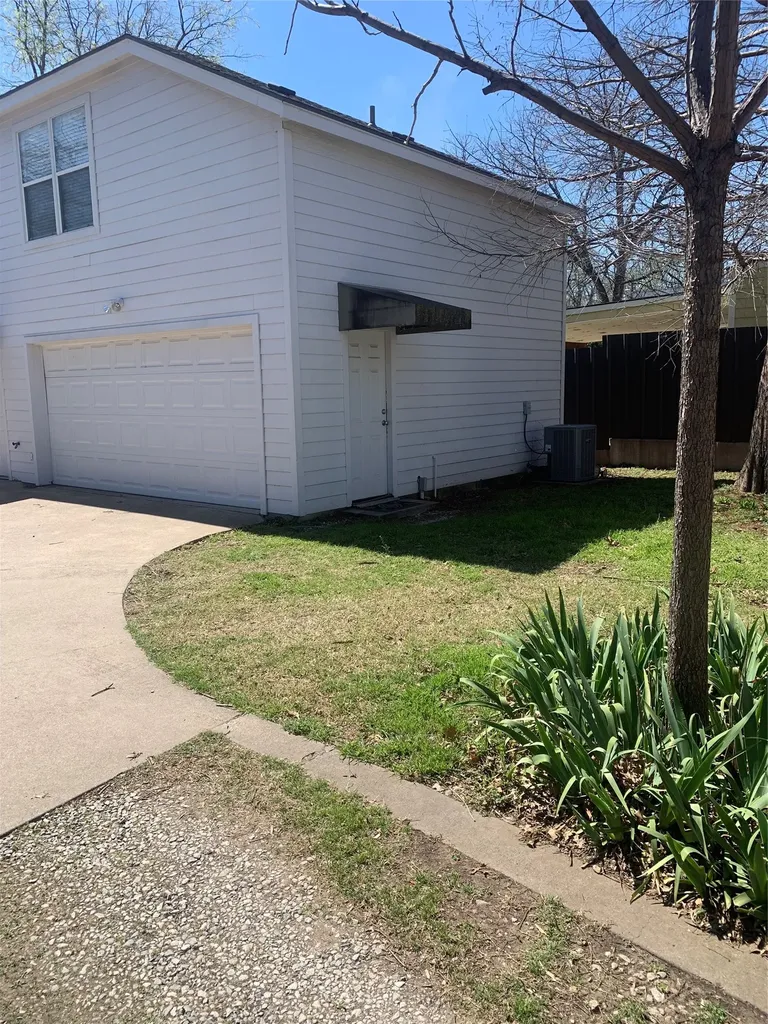 3721 El Campo Avenue Fort Worth TX 76107