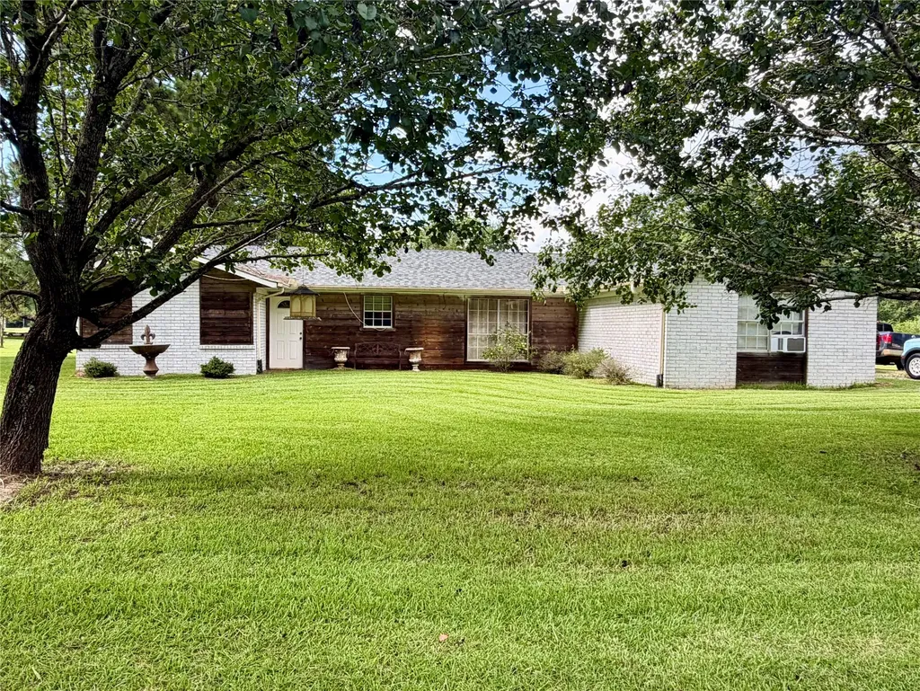 942 Foreman Road Doyline LA 71023