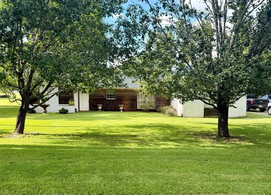 942 Foreman Road Doyline LA 71023