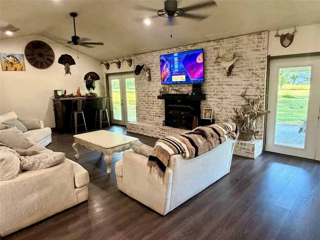 942 Foreman Road Doyline LA 71023