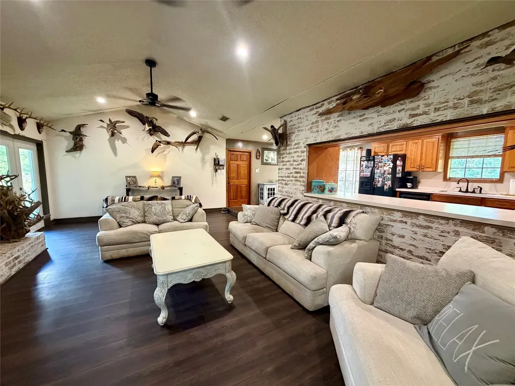 942 Foreman Road Doyline LA 71023