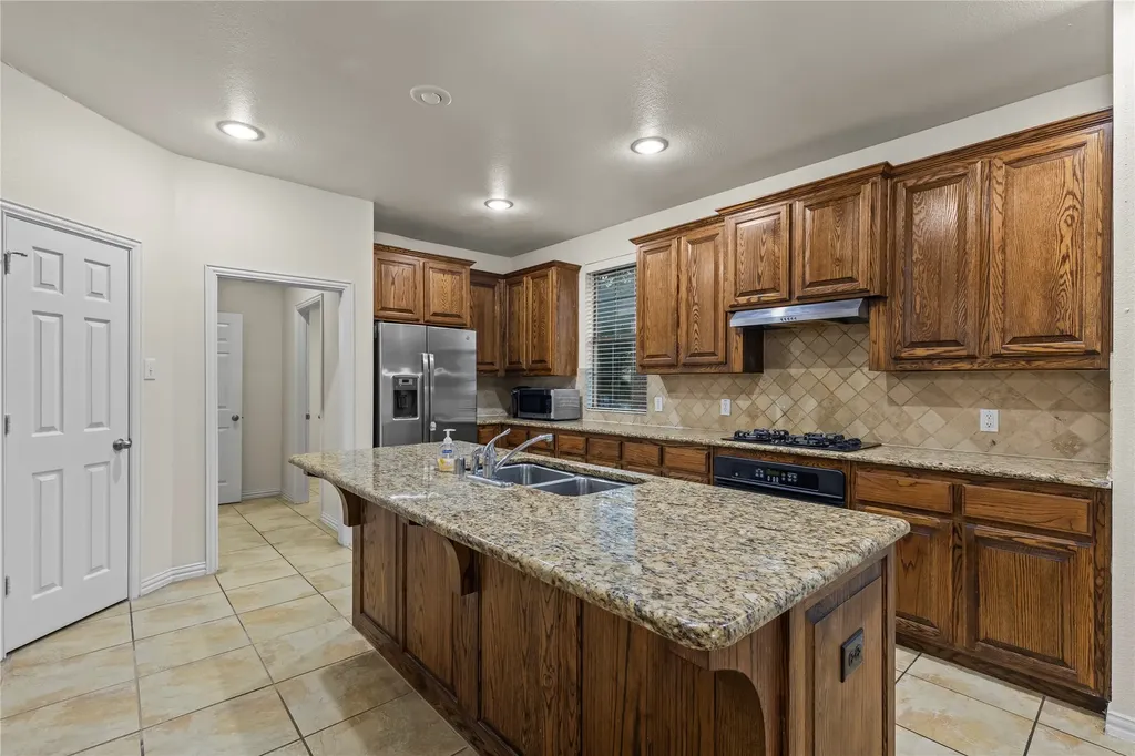 8302 Munich Drive Rowlett TX 75089