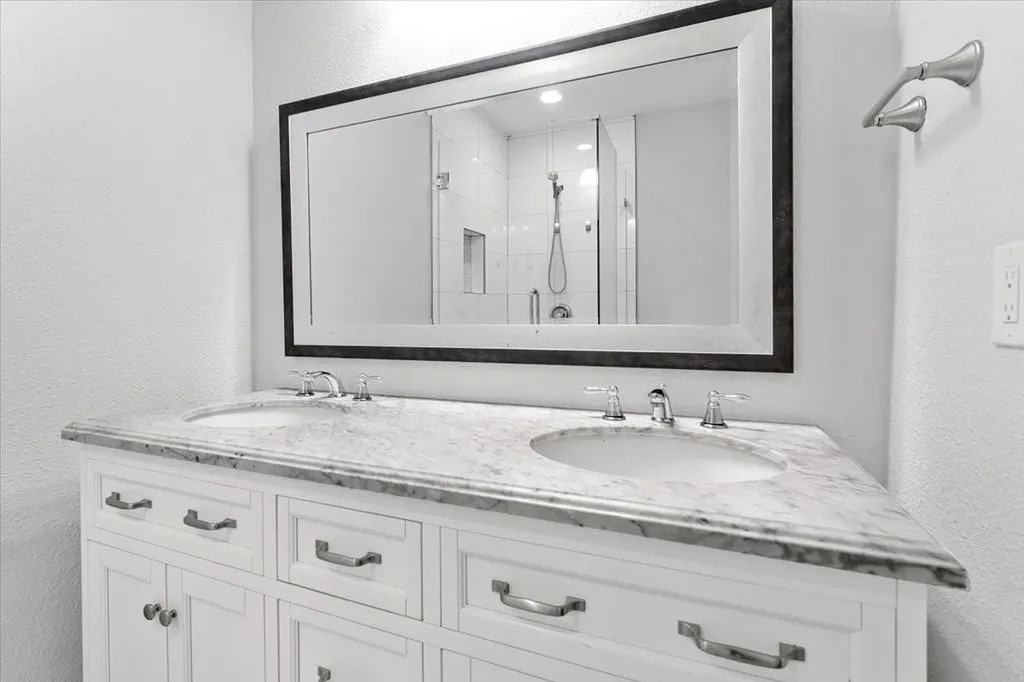117 Ida Street Mckinney TX 75069