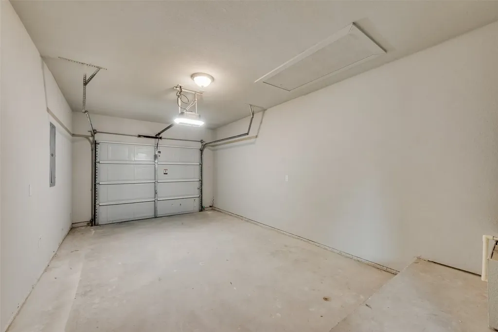3155 Stag Road Dallas TX 75241