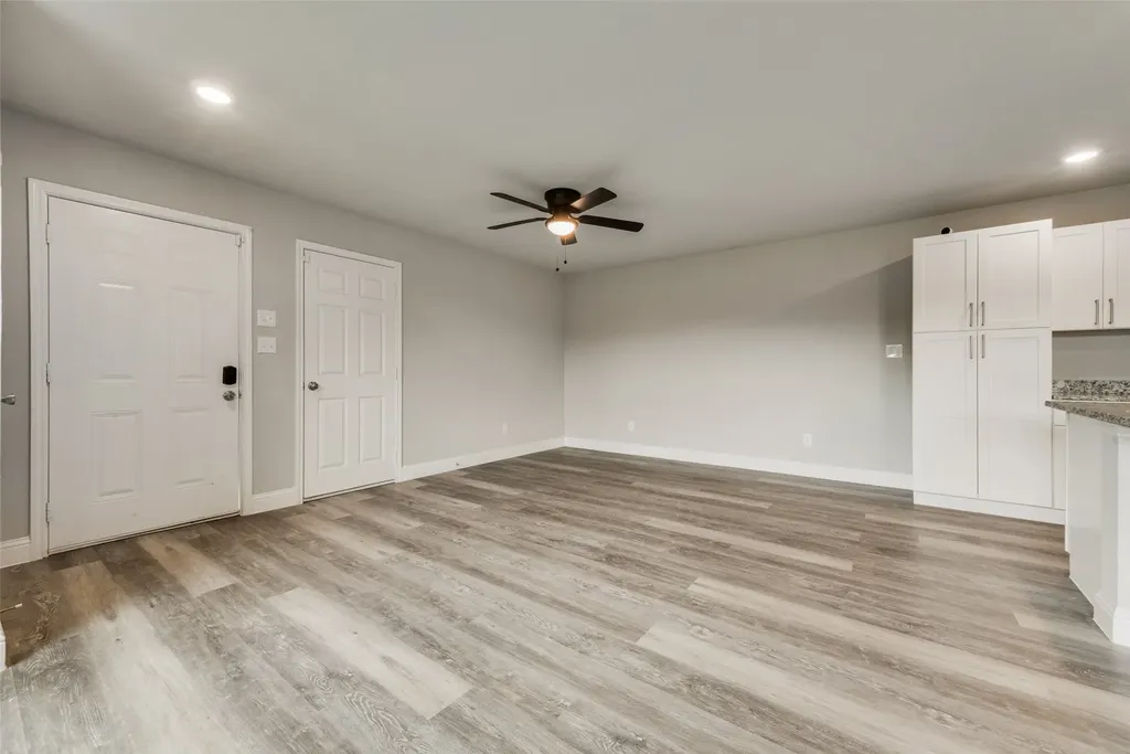 3155 Stag Road Dallas TX 75241