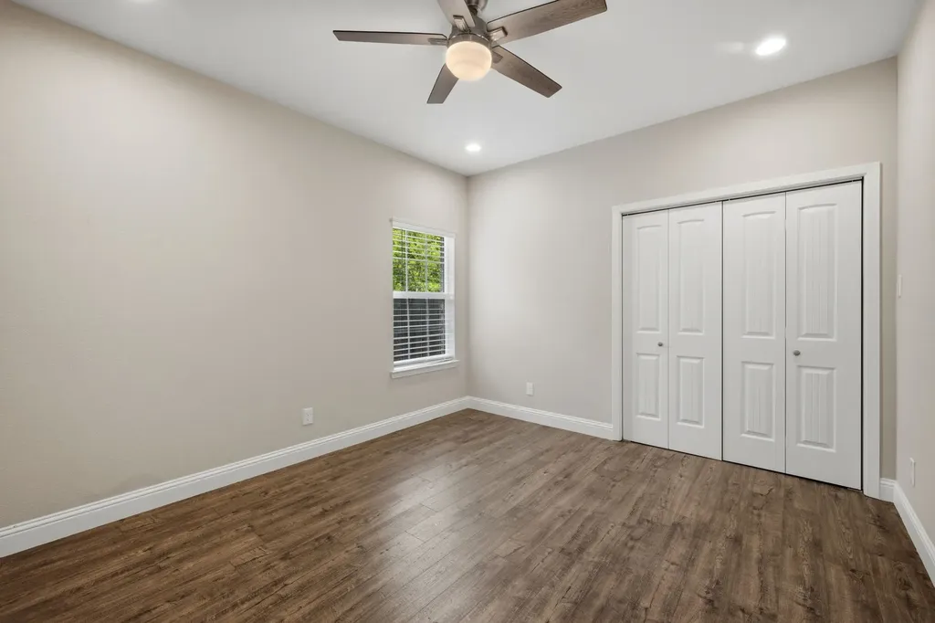 901 E Jefferson Street Van Alstyne TX 75495