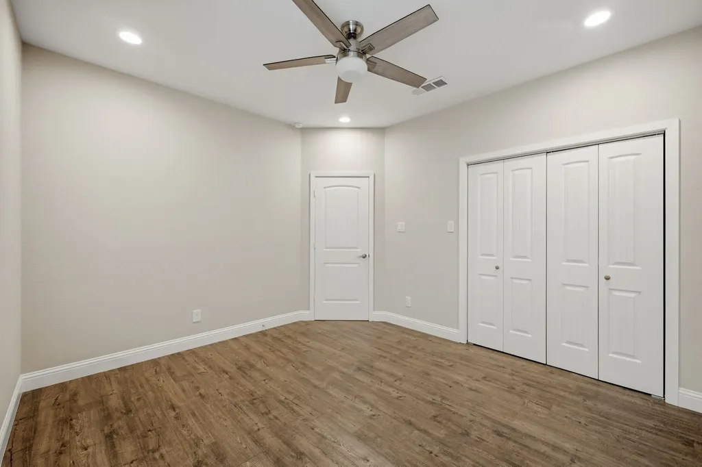 901 E Jefferson Street Van Alstyne TX 75495