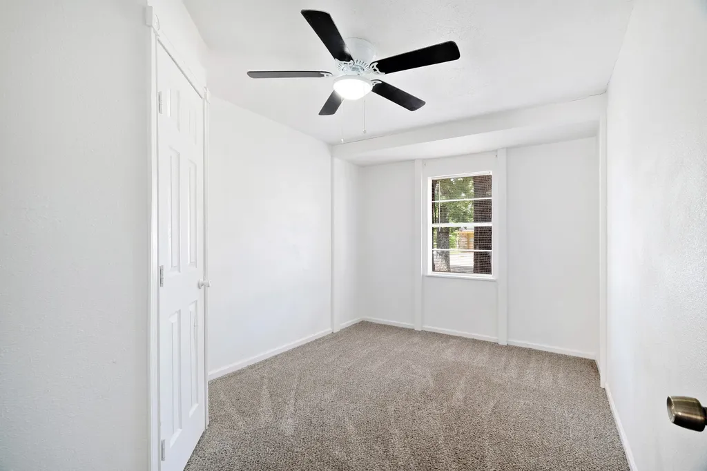 3545 W Houston Street Paris TX 75460